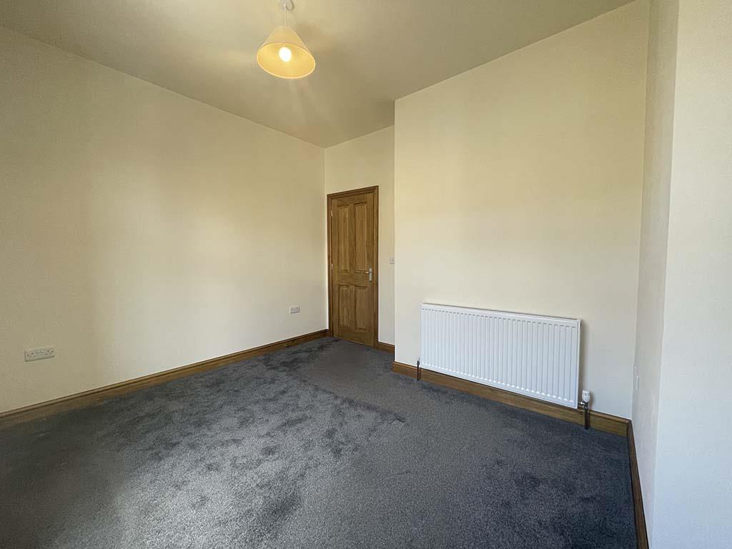 3 bedroom mid terrace house To Let in Barnoldswick - IMG_0316.jpg
